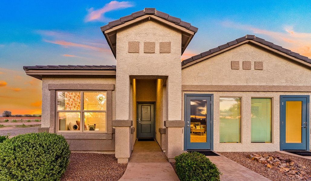 Exterior details of a home in Barnett Village, Marana (Image 2).