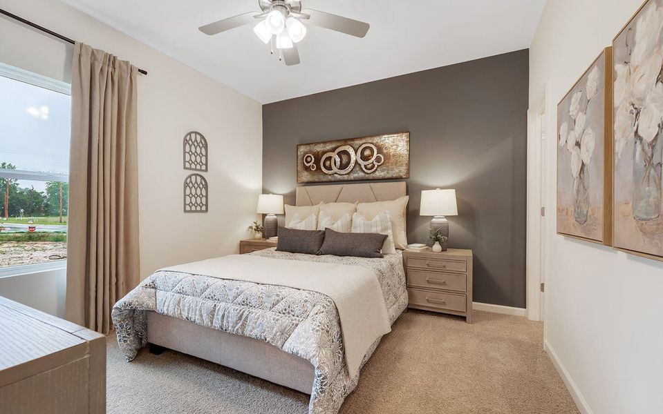 Furnished interior in a model home at Stonehenge in Manchester (Image 14).