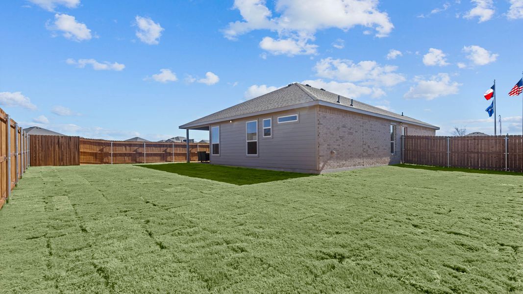 Exterior details of a home in Heritage Parks, Abilene (Image 11).