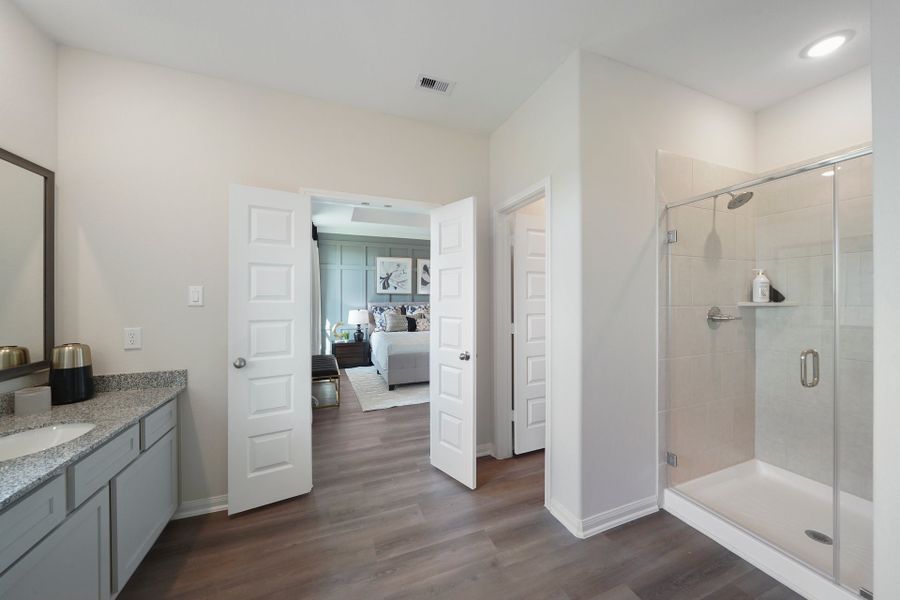 Blue Jays Landing Model Home - Madison Floorplan - Primary Bathroom Blue Jays Landing Model Home - Madison Floorplan - Primary Bathroom