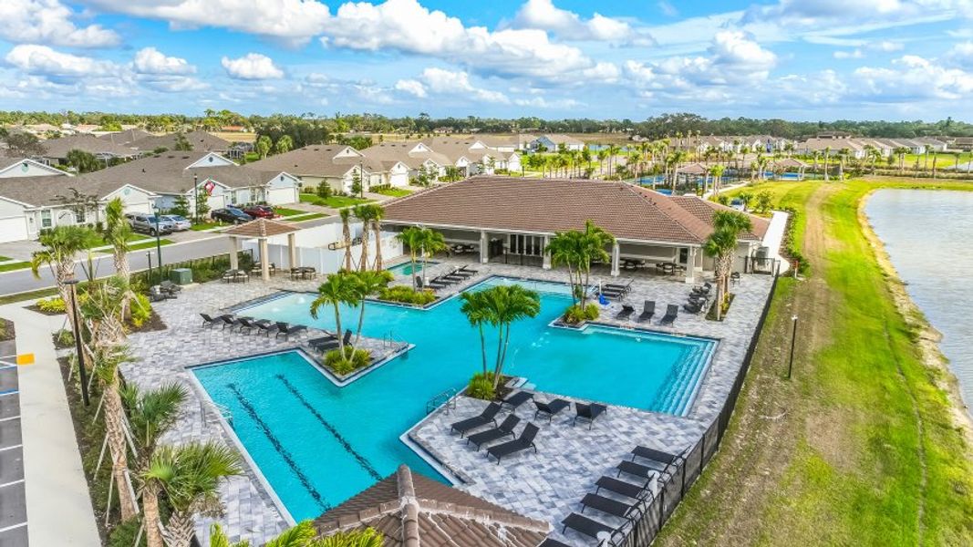 Community amenity available to residents of Central Parc in North Port (Image 14).