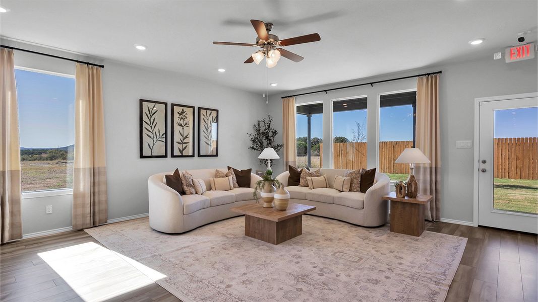 Furnished interior in a model home at Turnbo Ranch in Killeen (Image 15).