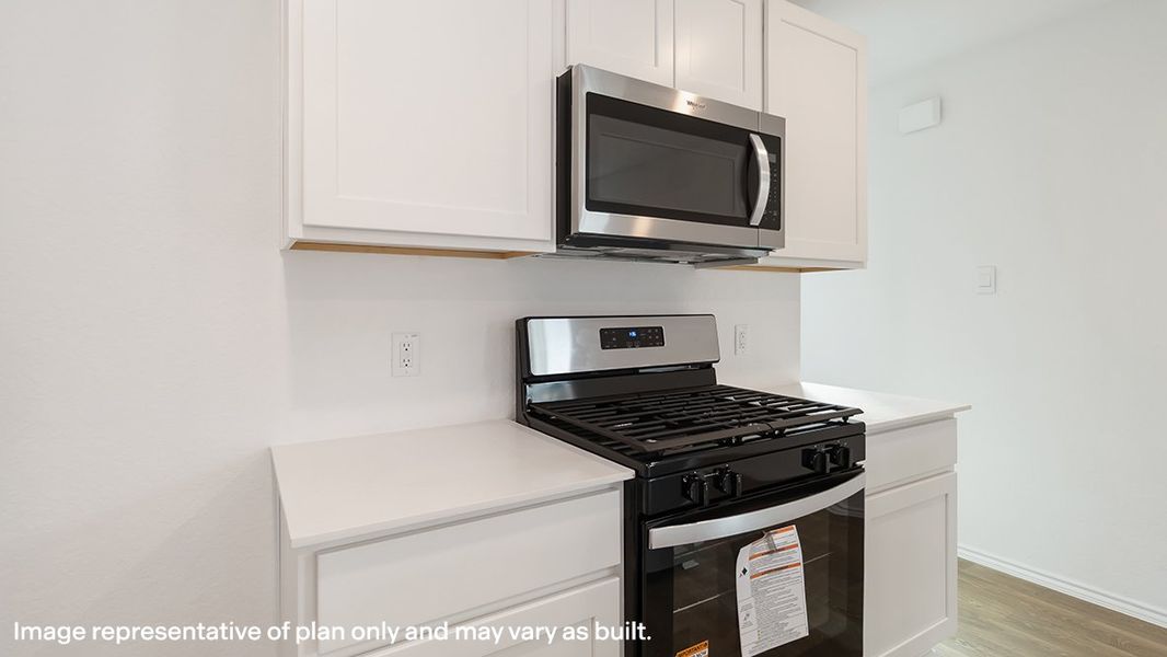 Image 13 of the Hickory Ridge community in Elmendorf, TX.