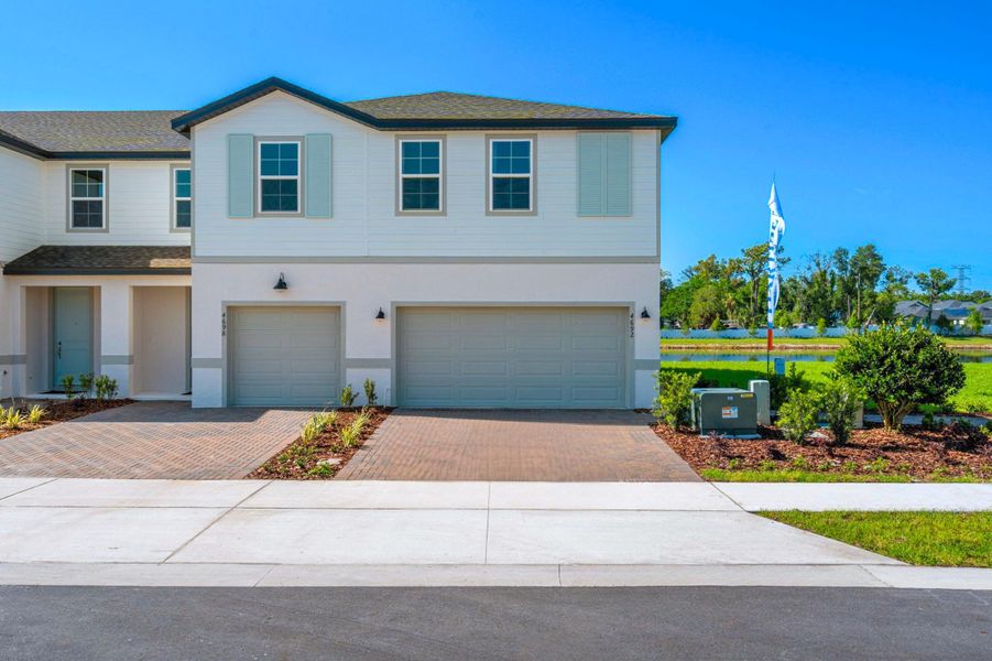 Front exterior of a home in the Shenandoah Reserve community, located in Orlando, FL (Image 5).