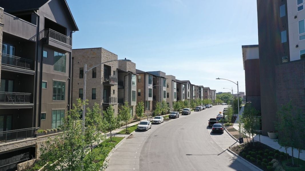 Condo located in The Grove At Shoal Creek, Austin, highlighting architectural design (Image 8).