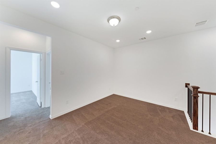 Image 30 of the Legends Crossing - Bungalows community in Irving, TX.