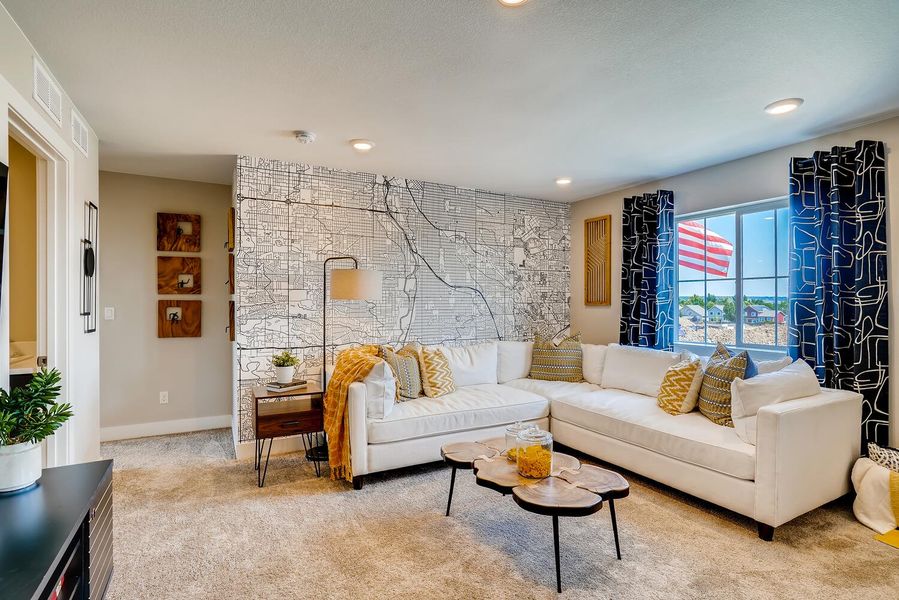 Image 12 of the Enclave at Pine Grove community in Parker, CO.