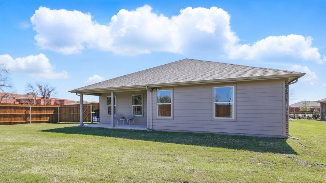 Exterior details of a home in Sandy Beach, Azle (Image 11). Exterior details of a home in Sandy Beach, Azle (Image 11).