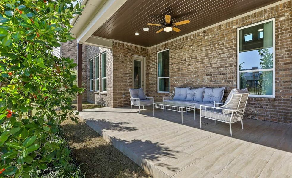 Image 29 of the Mercer Crossing community in Dallas, TX.