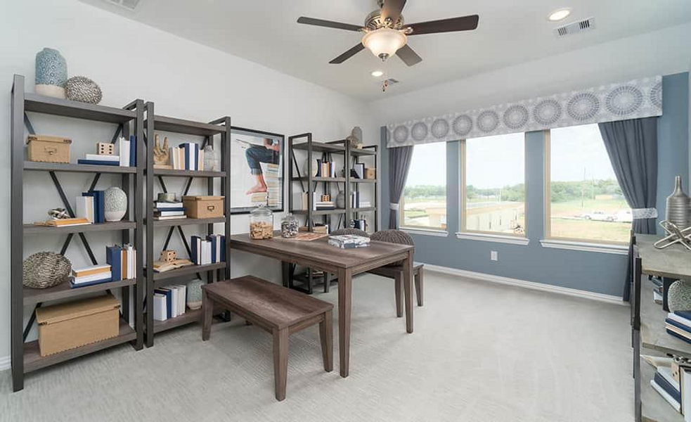 Image 5 of the Enclave at Lake Shore Harbour community in Missouri City, TX.