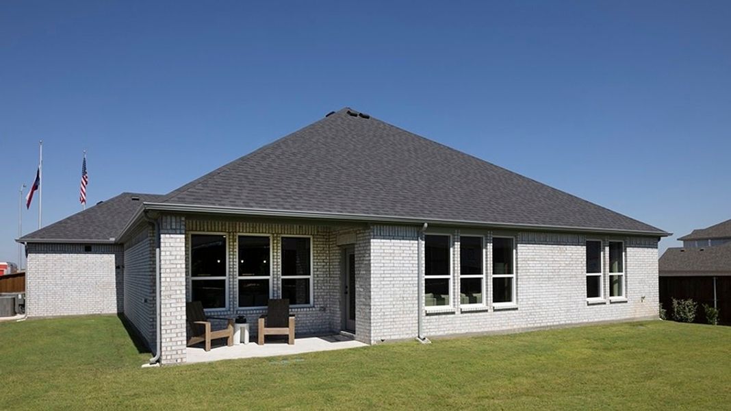 Image 2 of the Madero 77s community in Fort Worth, TX.