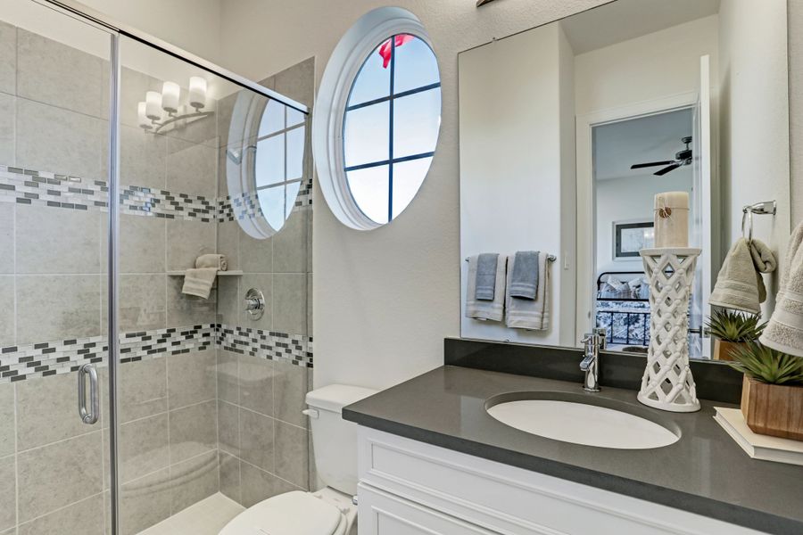 Image 34 of the Del Bello Lakes 70 Series community in Manvel, TX.