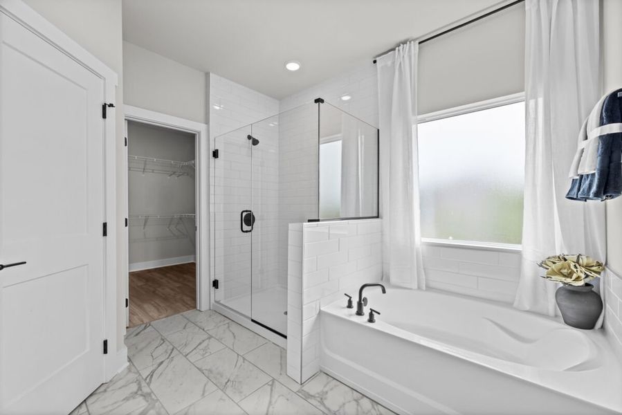 Owner's Bathroom Owner's Bathroom