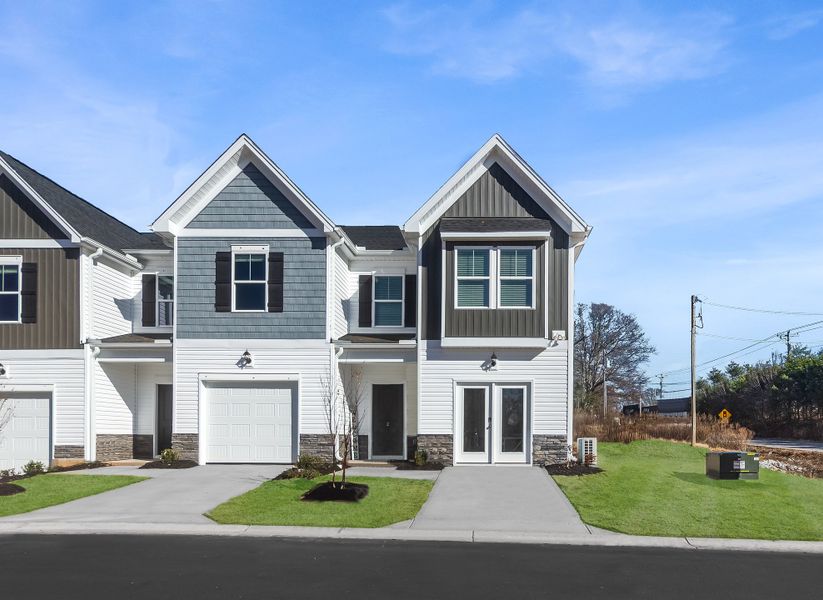 Front exterior of a home in the Cottage Corners community, located in Taylors, SC (Image 3). Front exterior of a home in the Cottage Corners community, located in Taylors, SC (Image 3).