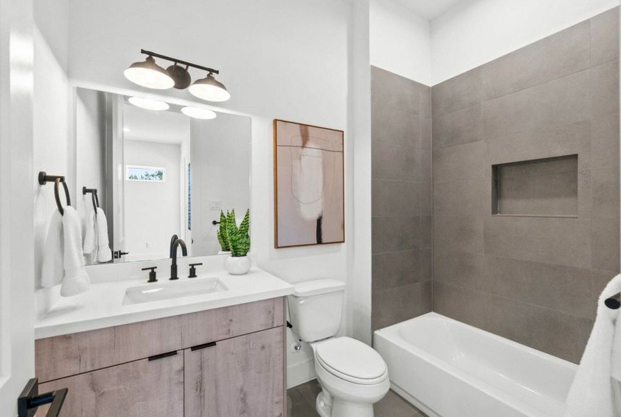 Furnished interior in a model home at Cebra Court in Houston (Image 19).