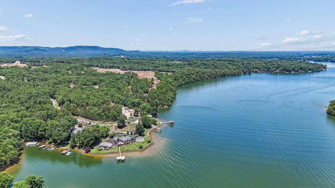 Natural surroundings and green spaces near Esplanade at Lake Hickory in Taylorsville, NC (Image 13).