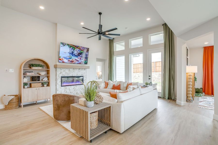 Furnished interior in a model home at Creekside in Royse City (Image 99).