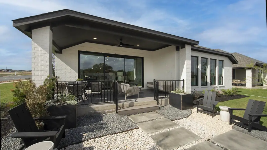 Exterior details of a home in Juniper Springs 60', Lockhart (Image 3).