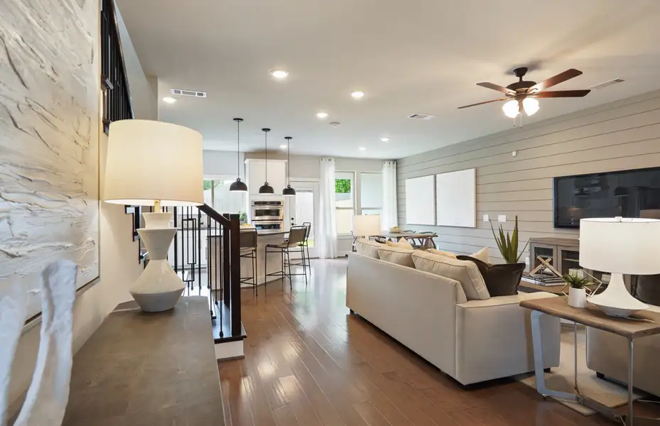 Image 2 of the Summerlyn Terrace community in Houston, TX.