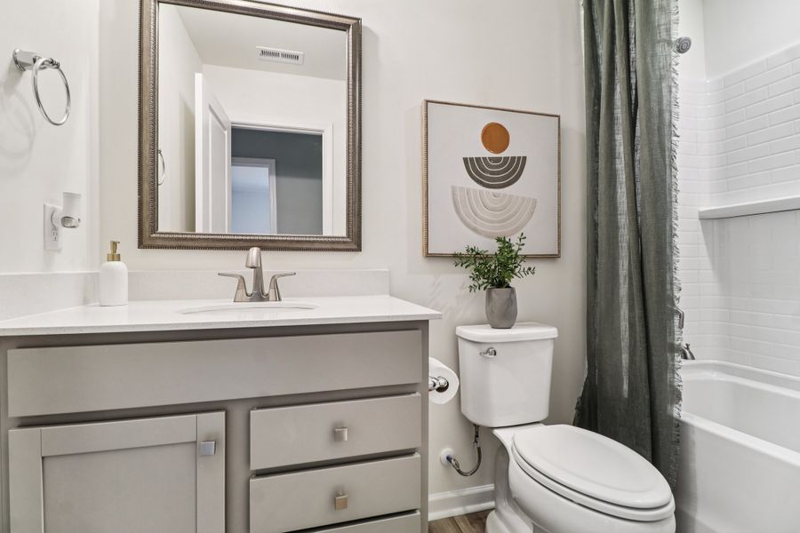 Crestfall II - Bathroom