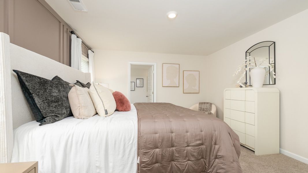 Furnished interior in a model home at Sherwood Manor in College Park (Image 15).