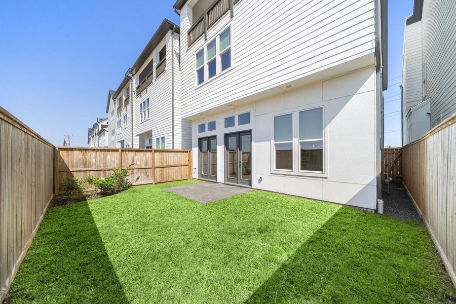 Front exterior of a home in the Timbergrove Green community, located in Houston, TX (Image 2).