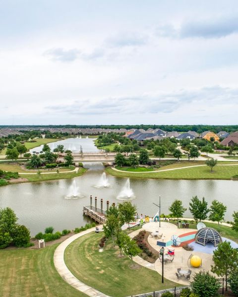 Image 7 of the Meridiana: Urban Villas Collection community in Iowa Colony, TX.