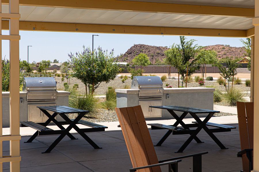 Community amenity available to residents of Miravida in Surprise (Image 19).