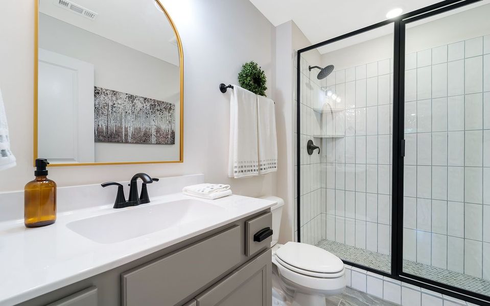 Furnished interior in a model home at Dorris Farm in White House (Image 31).