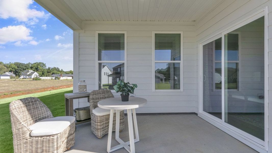 Exterior details of a home in Eagle Creek, Fuquay Varina (Image 3).