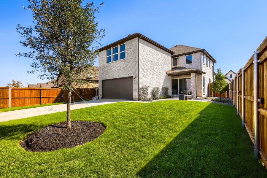 Exterior details of a home in North Sky 40s, Celina (Image 4).