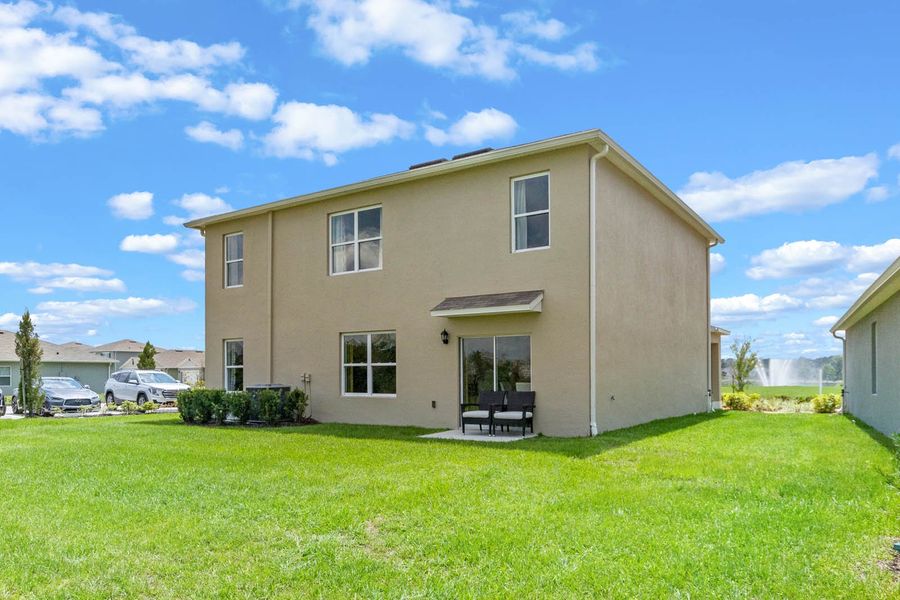 Exterior details of a home in Lakes at Laurel Highlands, Lakeland (Image 2).