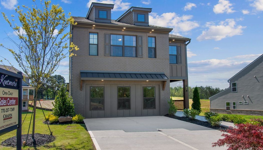 Front exterior of a home in the Kentmere community, located in Auburn, GA (Image 17).