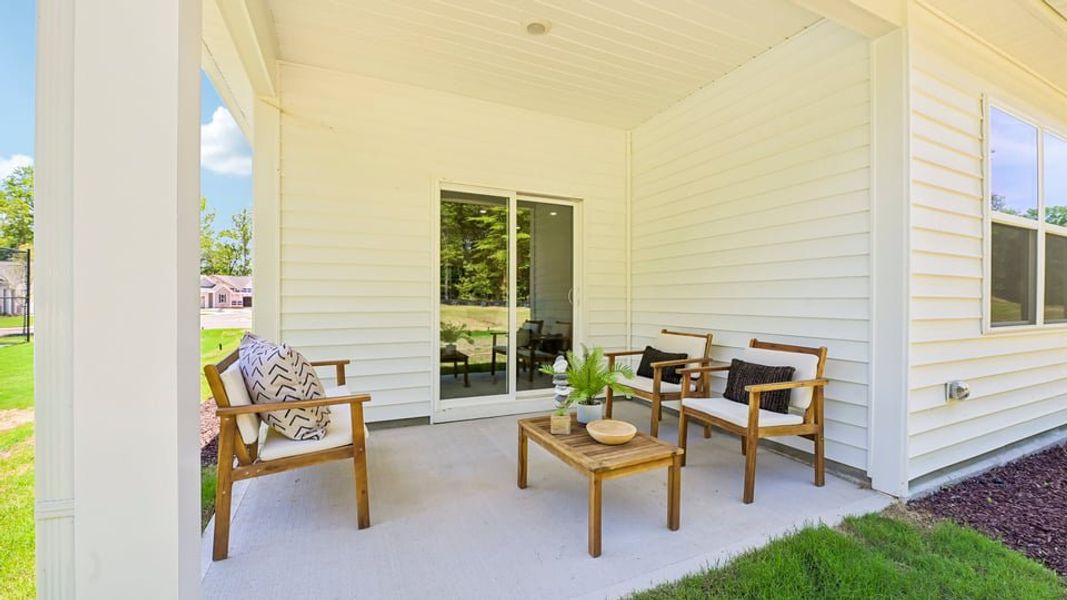 Exterior details of a home in The Villas at Laurel Oaks, Sanford (Image 6).
