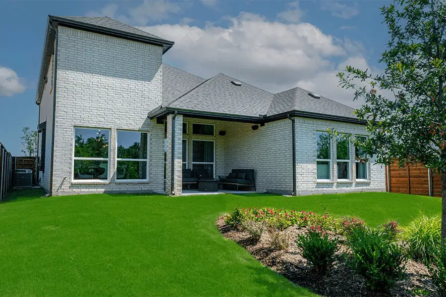 Exterior details of a home in Solterra, Mesquite (Image 7).