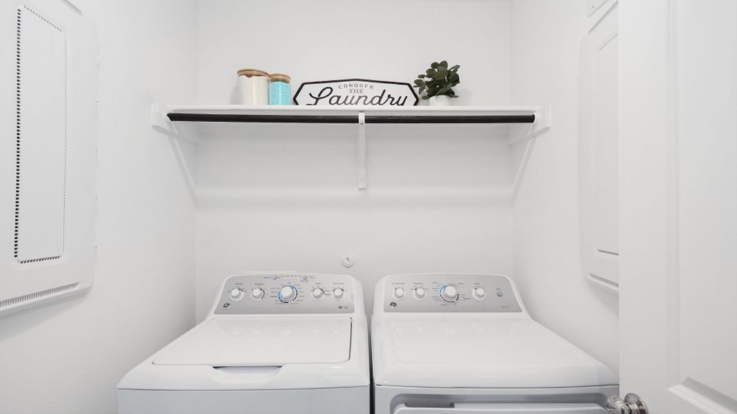 Furnished interior in a model home at Rosemary Ridge in Fort Worth (Image 3). Furnished interior in a model home at Rosemary Ridge in Fort Worth (Image 3).