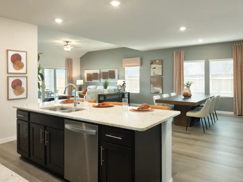 Enjoy entertaining with the open floorplan Enjoy entertaining with the open floorplan