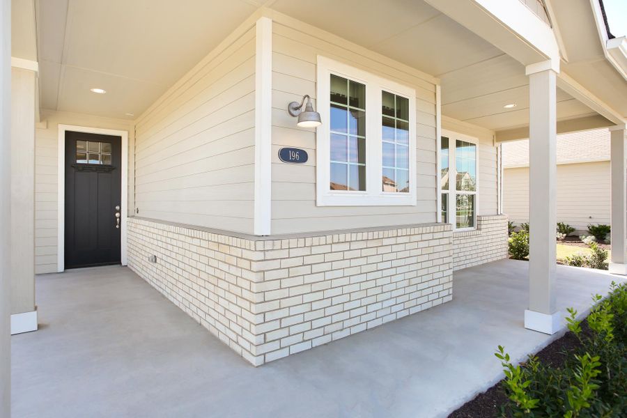 Exterior details of a home in Casetta Ranch, Kyle (Image 33).