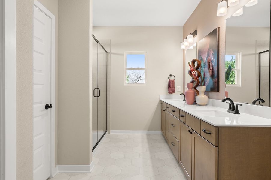 Furnished interior in a model home at Bay Creek in Baytown (Image 7).