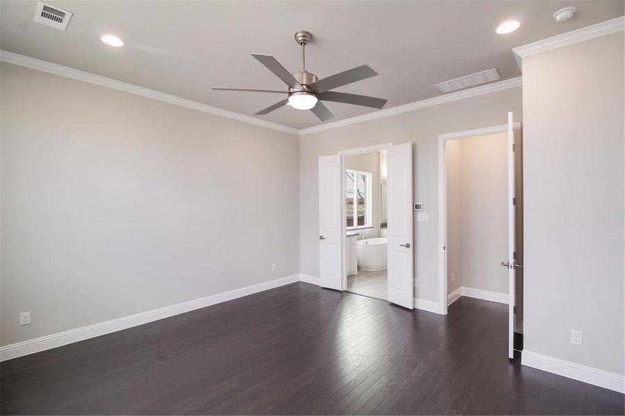 Image 75 of the University Place community in Dallas, TX.