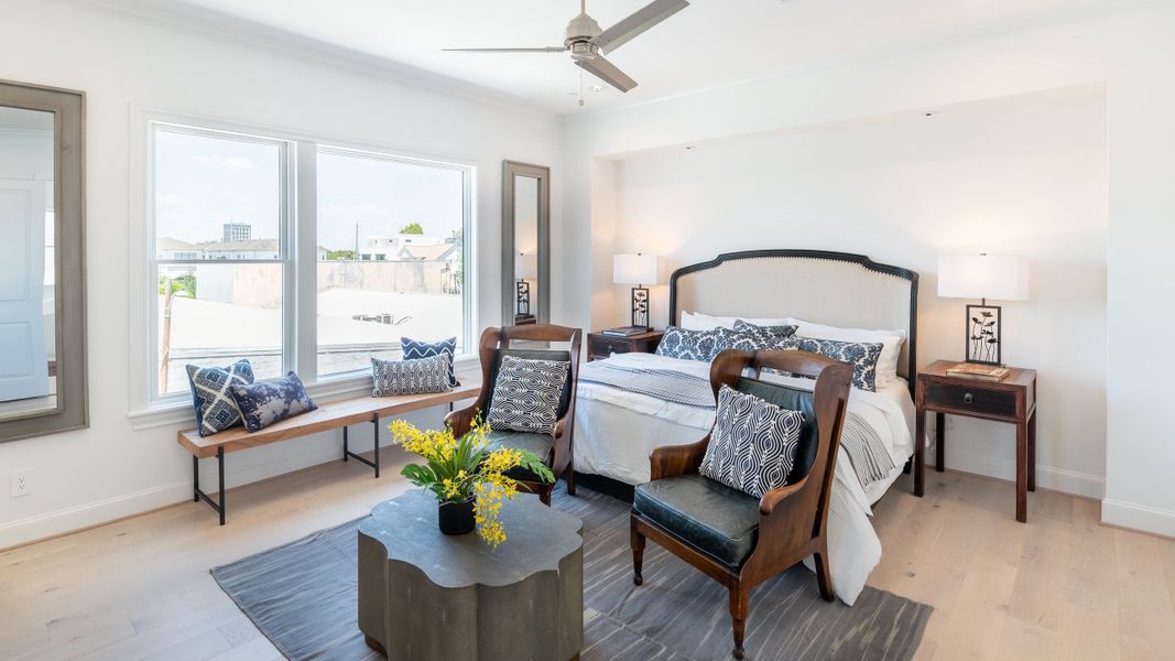 Furnished interior in a model home at Crocker Street in Houston (Image 13).