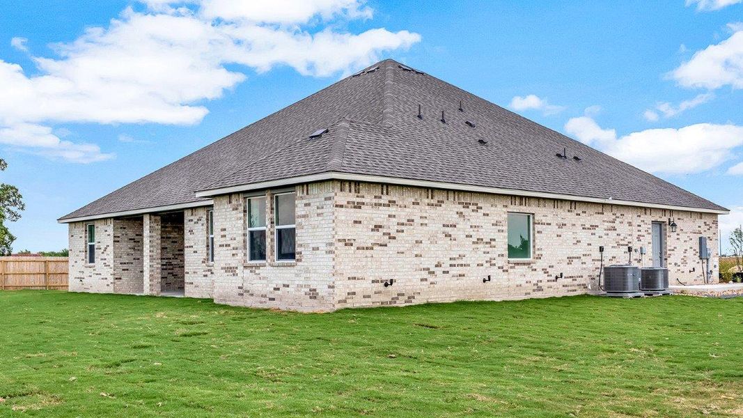 Exterior details of a home in Country Meadows, Thorndale (Image 2).