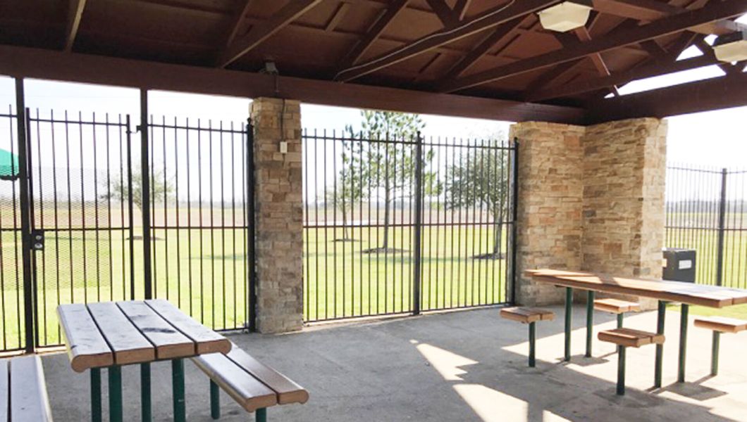 Image 33 of the Southern Colony community in Rosharon, TX.