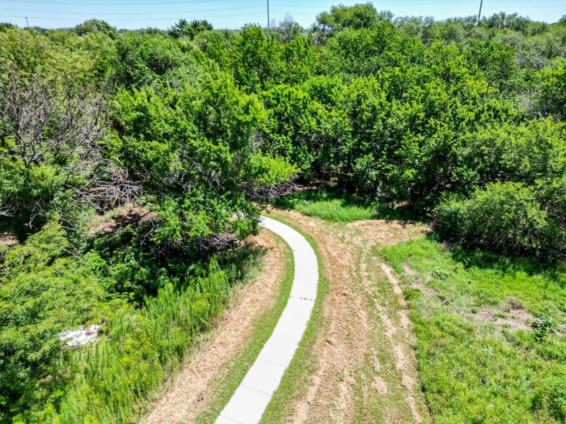 Natural surroundings and green spaces near The Courtyards at Jacobs Farm in Wichita, KS (Image 27). Natural surroundings and green spaces near The Courtyards at Jacobs Farm in Wichita, KS (Image 27).