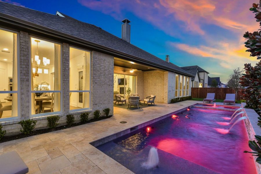 Image 3 of the Castle Hills Northpointe 80s community in Lake Dallas, TX.