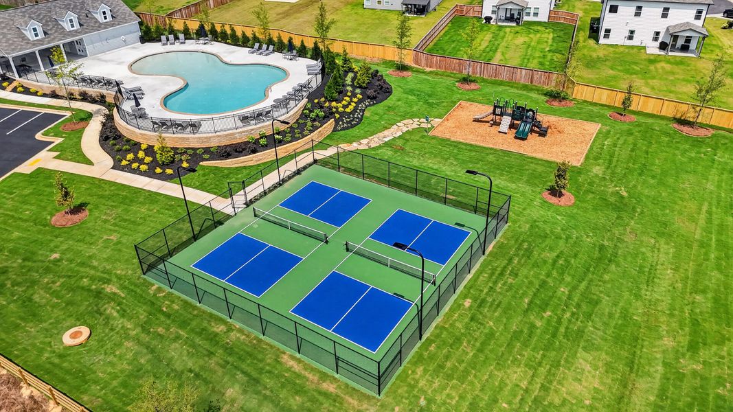 Neighborhood Amenities Neighborhood Amenities