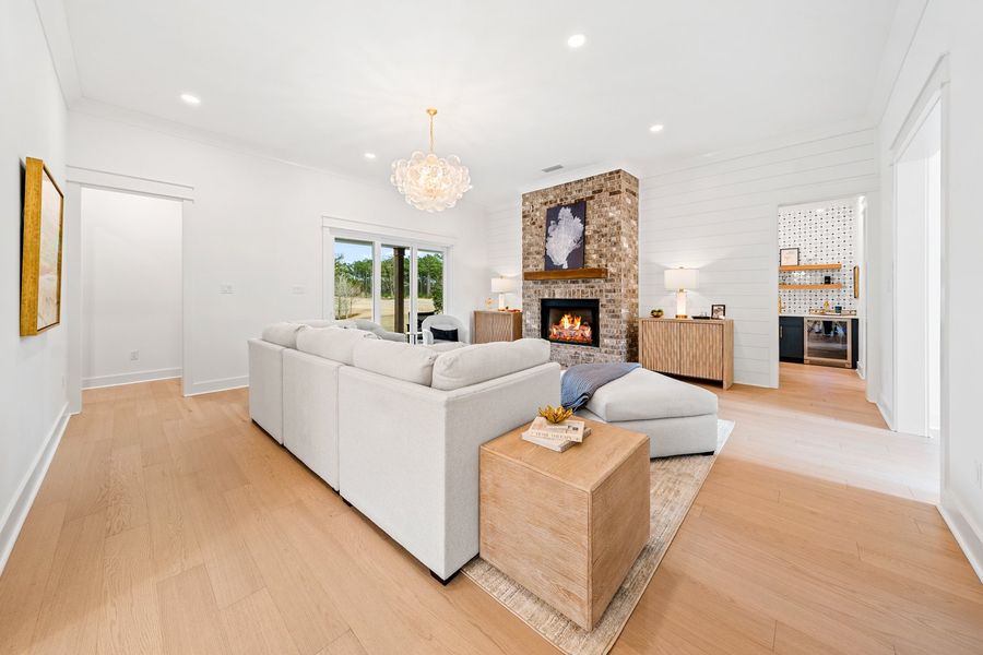 Steamboat Landing - Freeport, FL - Salt & Pine Luxury Homes - DSLD Homes - Brentwood II H - Living Room