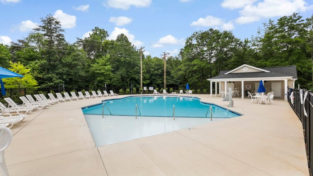 Community amenity available to residents of Sherwood Gardens in Landrum (Image 17).