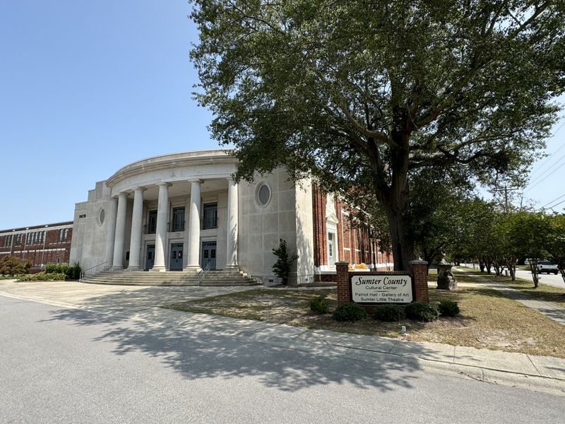 Front exterior of a home in the Heritage Bay community, located in Sumter, SC (Image 14).