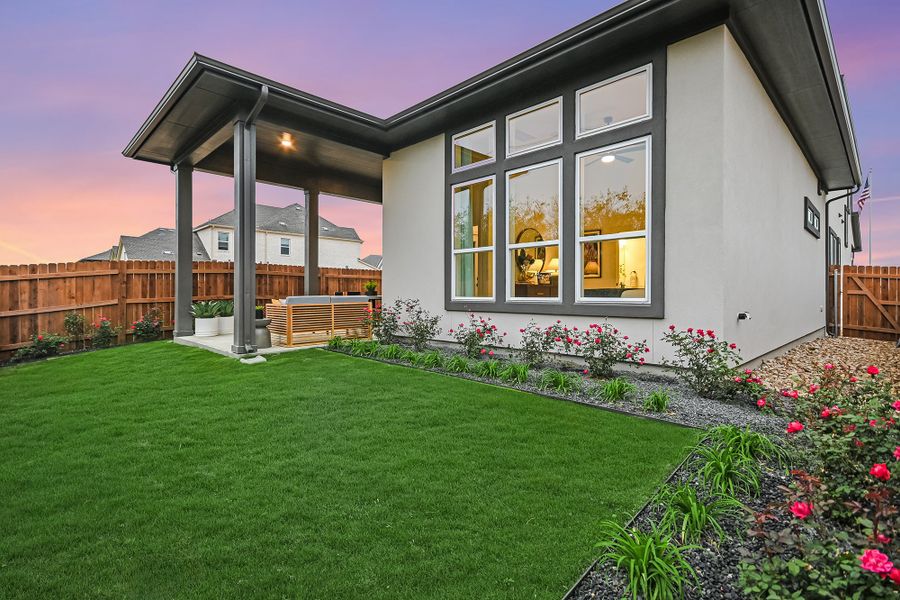 Exterior details of a home in South Brook, Leander (Image 4).